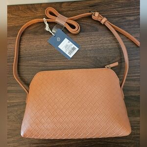 Universal Thread Small Woven Tan Crossbody Bag Faux Leather NWT
